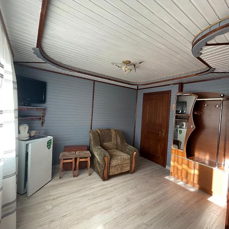 Sadyba U Halyny Sunrise Bukoveľ Exteriér fotografie