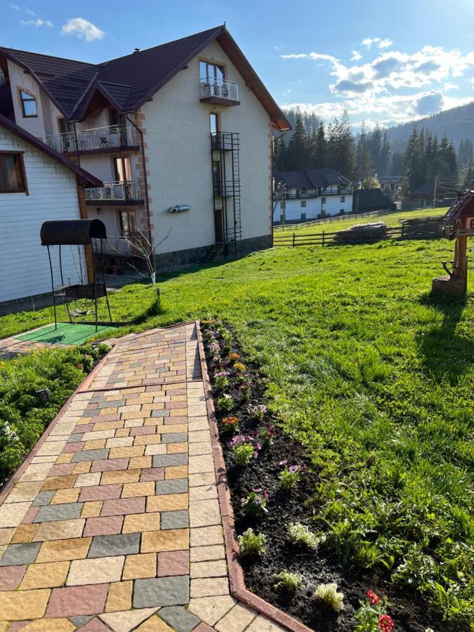 Sadyba U Halyny Sunrise Bukoveľ Exteriér fotografie