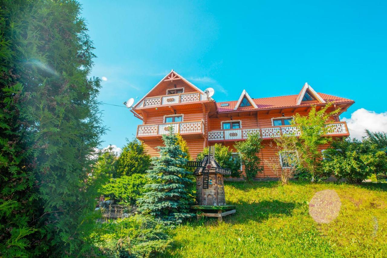 Sadyba U Halyny Sunrise Bukoveľ Exteriér fotografie